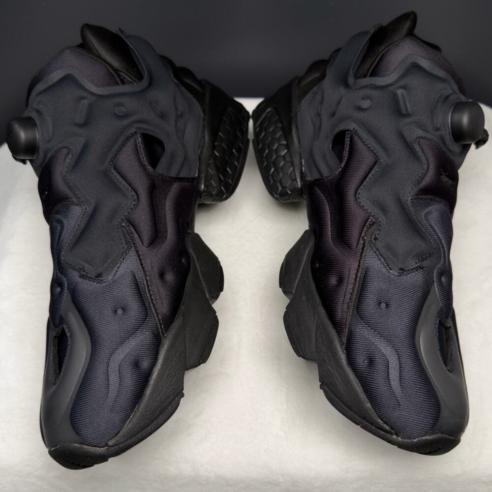 Reebok Instapump Fury “Black/Grey” | RMIA07DC99FAB0011009 | 11.5M | NIB
